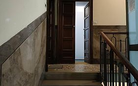 Stylish Flat Near Station And City Center