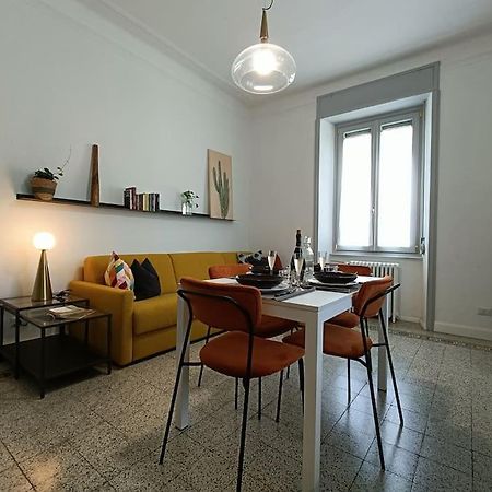 Stylish Flat Near Station And City Center Como Exterior photo