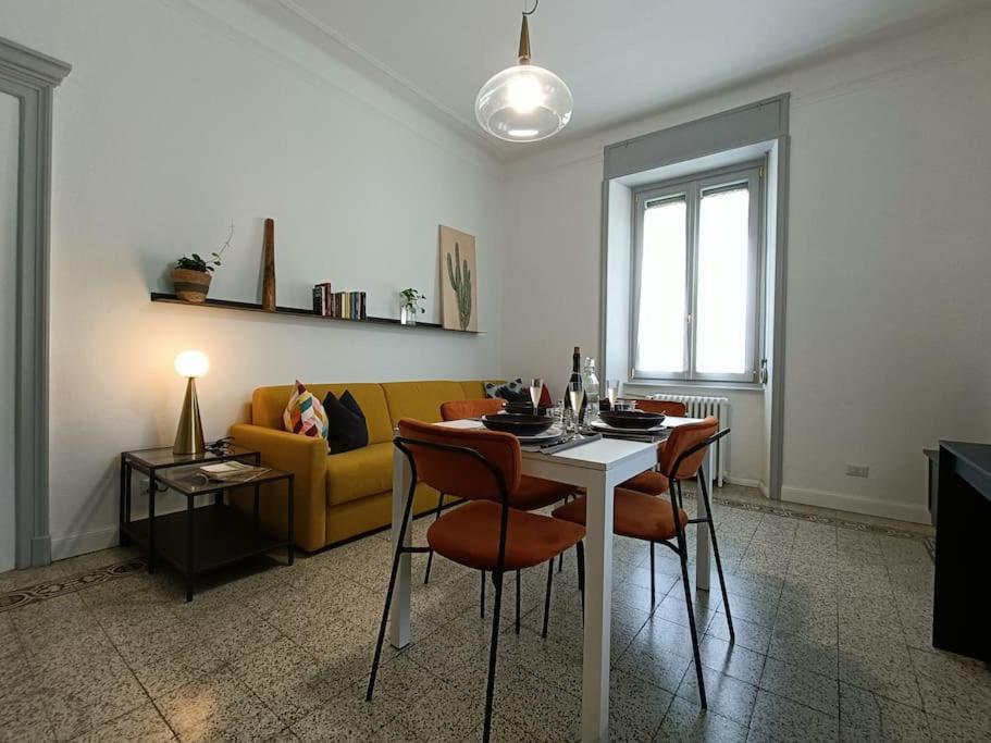 Stylish Flat Near Station And City Center Como Exterior photo