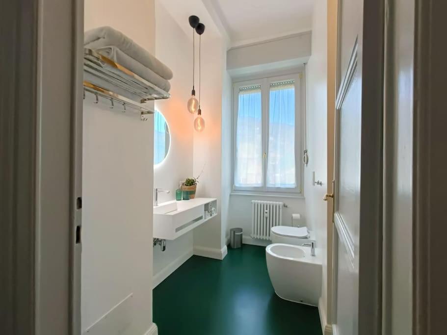 Stylish Flat Near Station And City Center Como Exterior photo