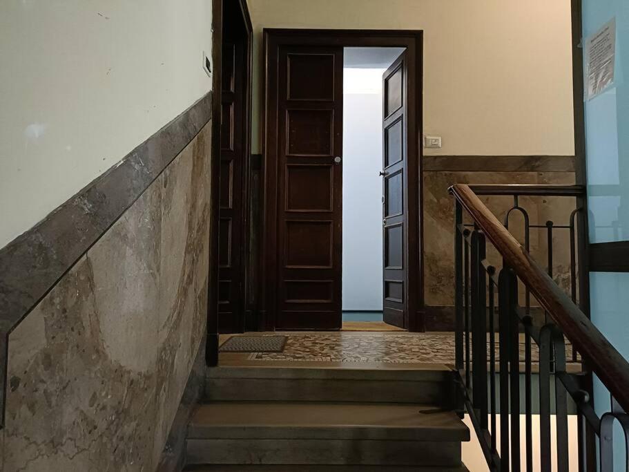 Stylish Flat Near Station And City Center Como Exterior photo